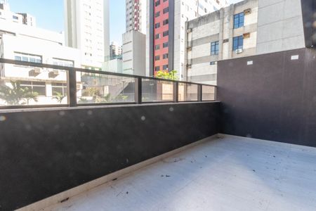 Apartamento à venda com 108m², 3 quartos e 2 vagas Apartamento à venda com 108m², 3 quartos e 2 vagasTerraço
