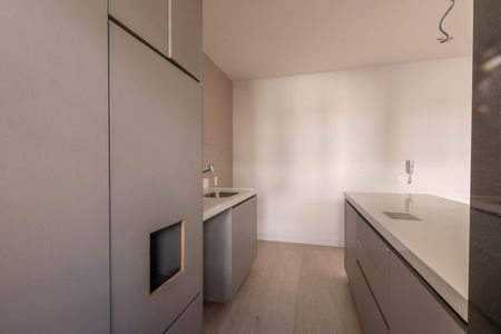 Apartamento à venda com 108m², 3 quartos e 2 vagas Apartamento à venda com 108m², 3 quartos e 2 vagasCozinha