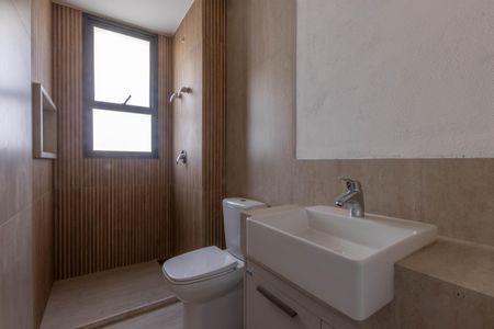 Apartamento à venda com 108m², 3 quartos e 2 vagas Apartamento à venda com 108m², 3 quartos e 2 vagasBanheiro da Suíte 1