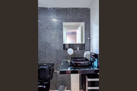 Apartamento à venda com 167m², 3 quartos e 2 vagas Apartamento à venda com 167m², 3 quartos e 2 vagasBanheiro da Suíte 2