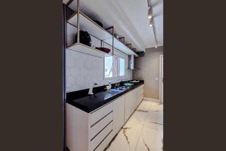 Apartamento à venda com 167m², 3 quartos e 2 vagas Apartamento à venda com 167m², 3 quartos e 2 vagasCozinha