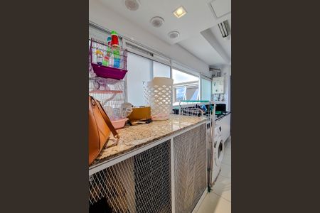 Apartamento à venda com 167m², 3 quartos e 2 vagas Apartamento à venda com 167m², 3 quartos e 2 vagasÁrea de Serviço