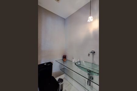 Apartamento à venda com 167m², 3 quartos e 2 vagas Apartamento à venda com 167m², 3 quartos e 2 vagasLavabo