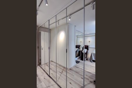 Apartamento à venda com 167m², 3 quartos e 2 vagas Apartamento à venda com 167m², 3 quartos e 2 vagasQuarto 1 - Suíte