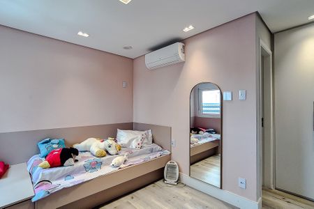 Apartamento à venda com 167m², 3 quartos e 2 vagas Apartamento à venda com 167m², 3 quartos e 2 vagasQuarto 3 - Suíte