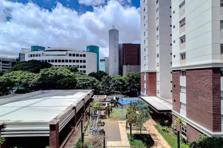 Apartamento à venda com 167m², 3 quartos e 2 vagas Apartamento à venda com 167m², 3 quartos e 2 vagasVista da Varanda