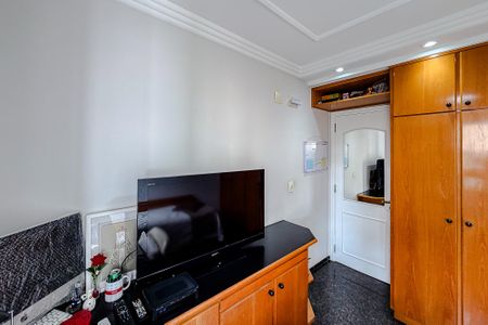 Apartamento à venda com 107m², 4 quartos e 2 vagasQuarto 2