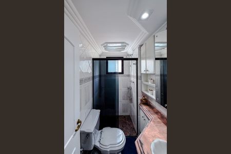 Apartamento à venda com 107m², 4 quartos e 2 vagasBanheiro