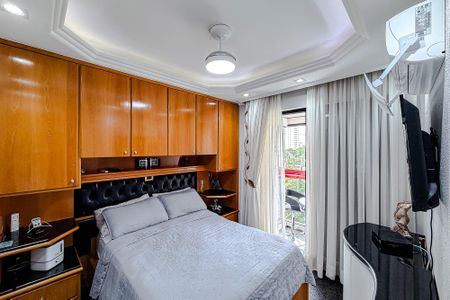 Apartamento à venda com 107m², 4 quartos e 2 vagasQuarto 4 - Suíte