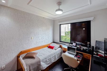 Apartamento à venda com 107m², 4 quartos e 2 vagasQuarto 2