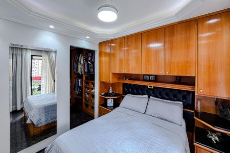 Apartamento à venda com 107m², 4 quartos e 2 vagasQuarto 4 - Suíte