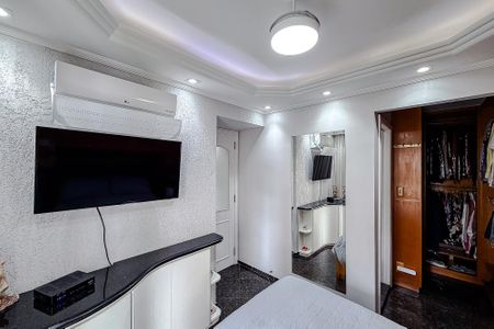 Apartamento à venda com 107m², 4 quartos e 2 vagasQuarto 4 - Suíte