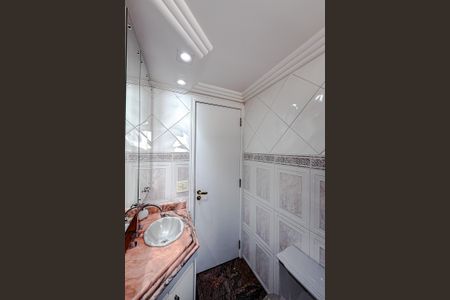 Apartamento à venda com 107m², 4 quartos e 2 vagasBanheiro