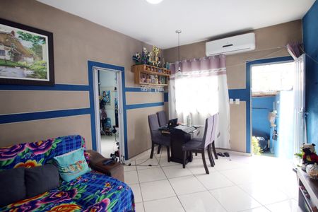 Casa para alugar com 70m², 2 quartos e 1 vagaSala