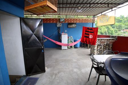 Casa para alugar com 70m², 2 quartos e 1 vagaTerraço