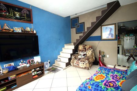Sala de casa para alugar com 2 quartos, 70m² em Pavuna, Rio de Janeiro