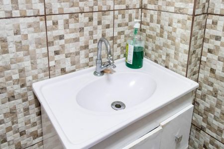 Casa para alugar com 150m², 2 quartos e 2 vagasBanheiro de serviço