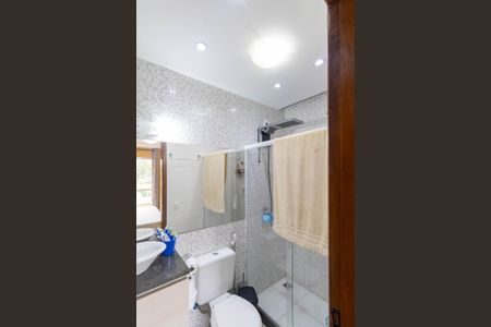 Casa para alugar com 150m², 2 quartos e 2 vagasBanheiro do Quarto 1