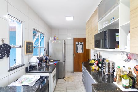 Casa para alugar com 150m², 2 quartos e 2 vagasCozinha