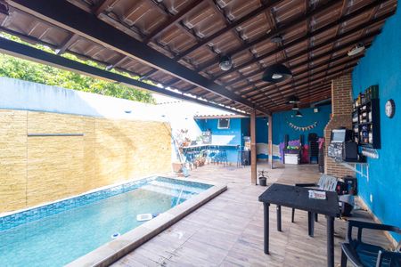 Casa para alugar com 150m², 2 quartos e 2 vagasÁrea externa