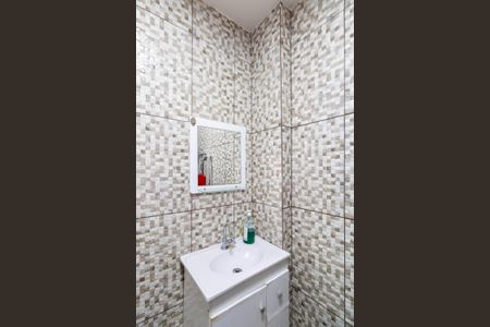 Casa para alugar com 150m², 2 quartos e 2 vagasBanheiro de serviço