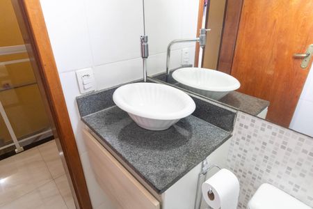 Casa para alugar com 150m², 2 quartos e 2 vagasBanheiro