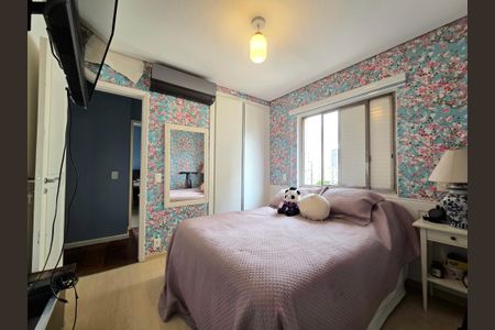 Suíte de apartamento para alugar com 2 quartos, 65m² em Moema, São Paulo