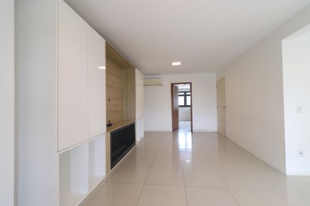 Apartamento para alugar com 129m², 3 quartos e 2 vagasSAla