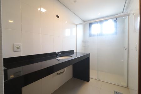 Apartamento para alugar com 129m², 3 quartos e 2 vagasBanheiro da Suíte