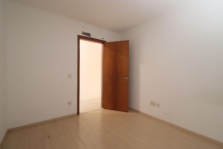 Apartamento para alugar com 129m², 3 quartos e 2 vagasQuarto 2