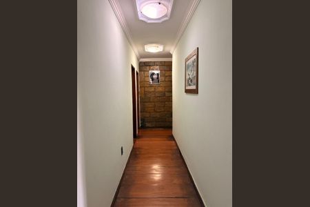 Casa à venda com 4 quartos, 260m² em Camargos, Belo Horizonte