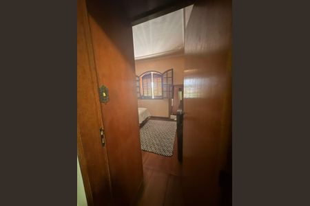 Casa à venda com 4 quartos, 260m² em Camargos, Belo Horizonte