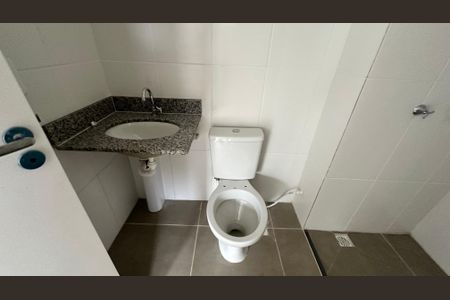 Apartamento para alugar com 65m², 2 quartos e 1 vagaBanheiro Social