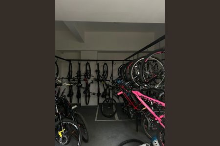 Apartamento à venda com 119m², 3 quartos e 2 vagas Apartamento à venda com 119m², 3 quartos e 2 vagasBicicletário