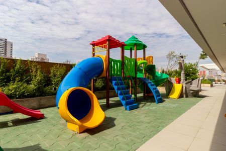 Apartamento à venda com 119m², 3 quartos e 2 vagas Apartamento à venda com 119m², 3 quartos e 2 vagasPlayground