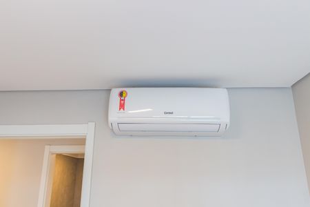 Apartamento à venda com 119m², 3 quartos e 2 vagas Apartamento à venda com 119m², 3 quartos e 2 vagasDetalhe - Suíte 1