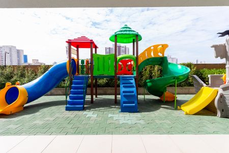 Apartamento à venda com 119m², 3 quartos e 2 vagas Apartamento à venda com 119m², 3 quartos e 2 vagasPlayground