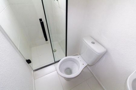 Apartamento para alugar com 43m², 2 quartos e sem vaga Apartamento para alugar com 43m², 2 quartos e sem vagaBanheiro