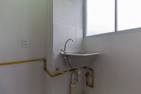 Apartamento para alugar com 43m², 2 quartos e sem vaga Apartamento para alugar com 43m², 2 quartos e sem vagaCozinha e Área de Serviço