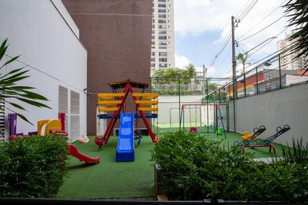 Apartamento para alugar com 82m², 2 quartos e 2 vagas Apartamento para alugar com 82m², 2 quartos e 2 vagasÁrea comum - Brinquedoteca