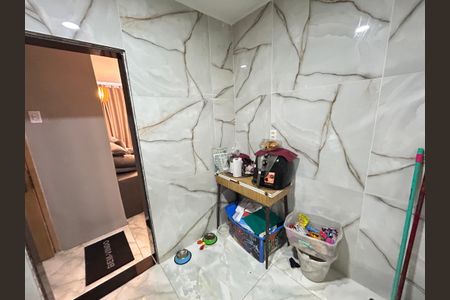 Apartamento à venda com 2m², 3 quartos e 1 vagaCozinha