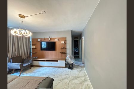 Corredor de apartamento à venda com 3 quartos, 2m² em Del Castilho, Rio de Janeiro