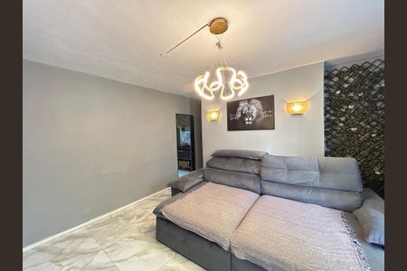 Apartamento à venda com 2m², 3 quartos e 1 vagaSala