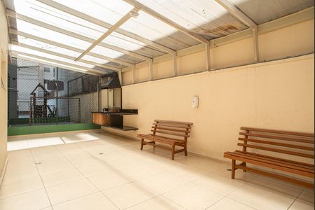 Apartamento à venda com 145m², 3 quartos e 2 vagas Apartamento à venda com 145m², 3 quartos e 2 vagasÁrea comum - Churrasqueira