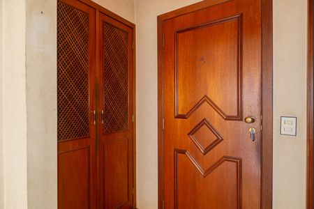 Apartamento à venda com 145m², 3 quartos e 2 vagas Apartamento à venda com 145m², 3 quartos e 2 vagasSala