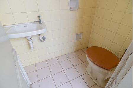 Apartamento à venda com 145m², 3 quartos e 2 vagas Apartamento à venda com 145m², 3 quartos e 2 vagasBanheiro de Serviço