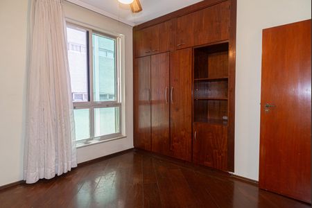 Apartamento à venda com 145m², 3 quartos e 2 vagas Apartamento à venda com 145m², 3 quartos e 2 vagasQuarto 2