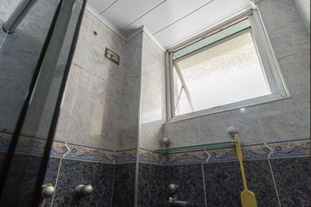 Apartamento à venda com 145m², 3 quartos e 2 vagas Apartamento à venda com 145m², 3 quartos e 2 vagasBanheiro 2