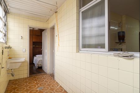 Apartamento à venda com 145m², 3 quartos e 2 vagas Apartamento à venda com 145m², 3 quartos e 2 vagasÁrea de Serviço