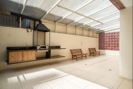 Apartamento à venda com 145m², 3 quartos e 2 vagas Apartamento à venda com 145m², 3 quartos e 2 vagasÁrea comum - Churrasqueira